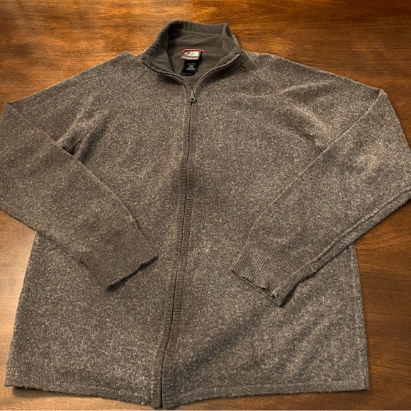 Men’s North Face Sweater - M - Picture 5 of 8